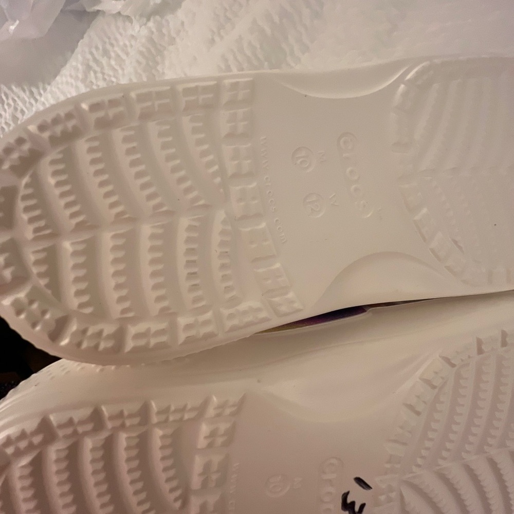Unisex tie dye crocs new men’s 10 women’s 12 rainbow white slides sandals - Picture 5 of 7
